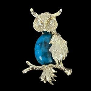 Signed Gerry’s Blue Stone Owl Brooch Pin Gold Tone Clear Rhinestone Eyes Vintage
